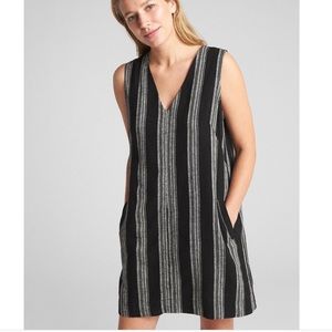 Gap Linen Sleeves Shift Dress with Pockets! NWT